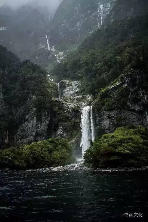 逃离太空站
